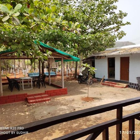 Vila Vasant Lata Farm House Barashiv Exteriér fotografie