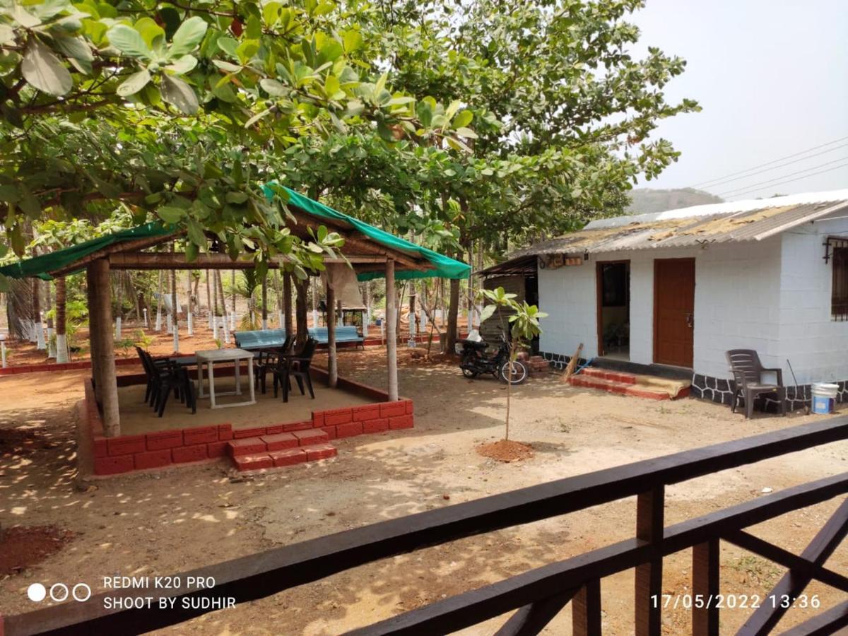 Vila Vasant Lata Farm House Barashiv Exteriér fotografie